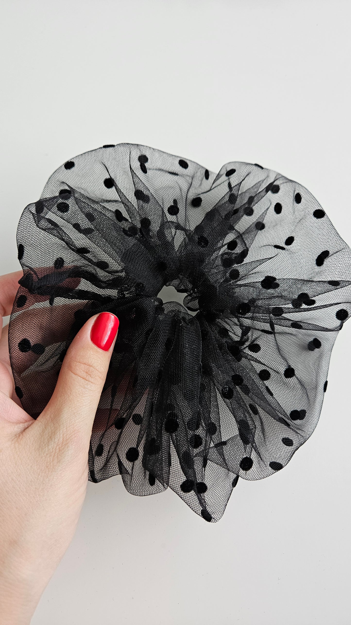 Tulle scrunchie